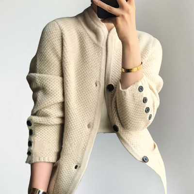 Brigitte | Stilvolle Strickjacke