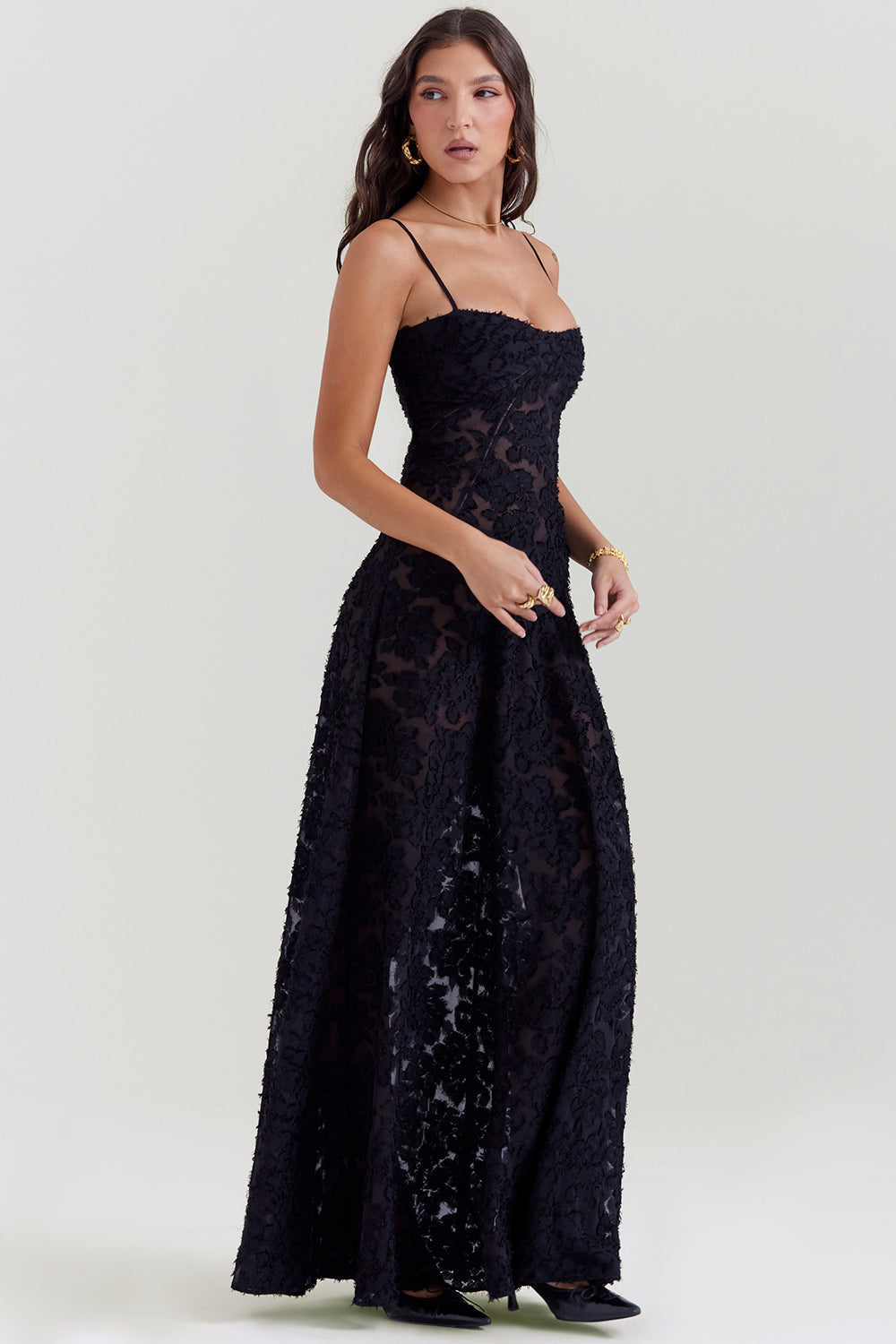 Elegantes Maxikleid mit 3D-Rosen & Rückenausschnitt