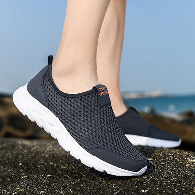 Atmungsaktive und robuste outdoor-schuhe für herren