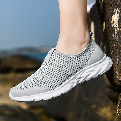 Atmungsaktive und robuste outdoor-schuhe für herren