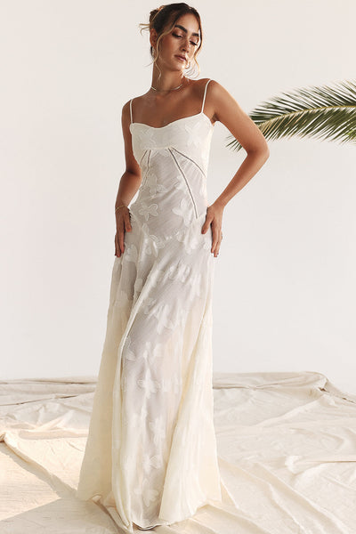 Elegantes Maxikleid mit 3D-Rosen & Rückenausschnitt