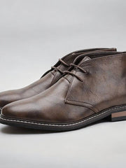 Arthur | Klassische Chukka Herrenstiefel Mit Orthopädischem Komfort – Schwarz