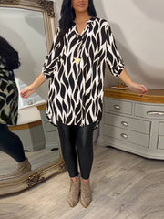 Eleanor - Damenbluse mit Muster – Weiß