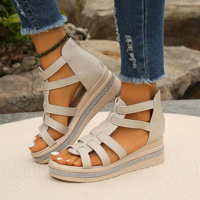 Ena | Strassverzierte Keilsandalen