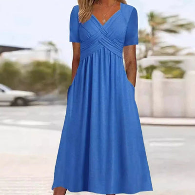 Adrianna | Stilvolles & Bequemes Wickelkleid mit kurzen Ärmeln