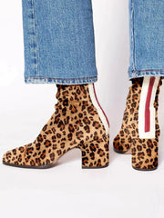 Elizabeth | Auffällige Veloursleder-Stiefeletten mit Leopardenakzent – Leopardenmuster