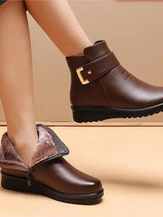Edith | Damen Freizeitstiefeletten mit Schnalle und Fellfutter – Braun