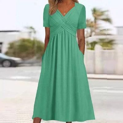 Adrianna | Stilvolles & Bequemes Wickelkleid mit kurzen Ärmeln