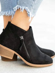 Harriet | Elegante Veloursleder-Stiefeletten mit niedrigem Blockabsatz – Schwarz