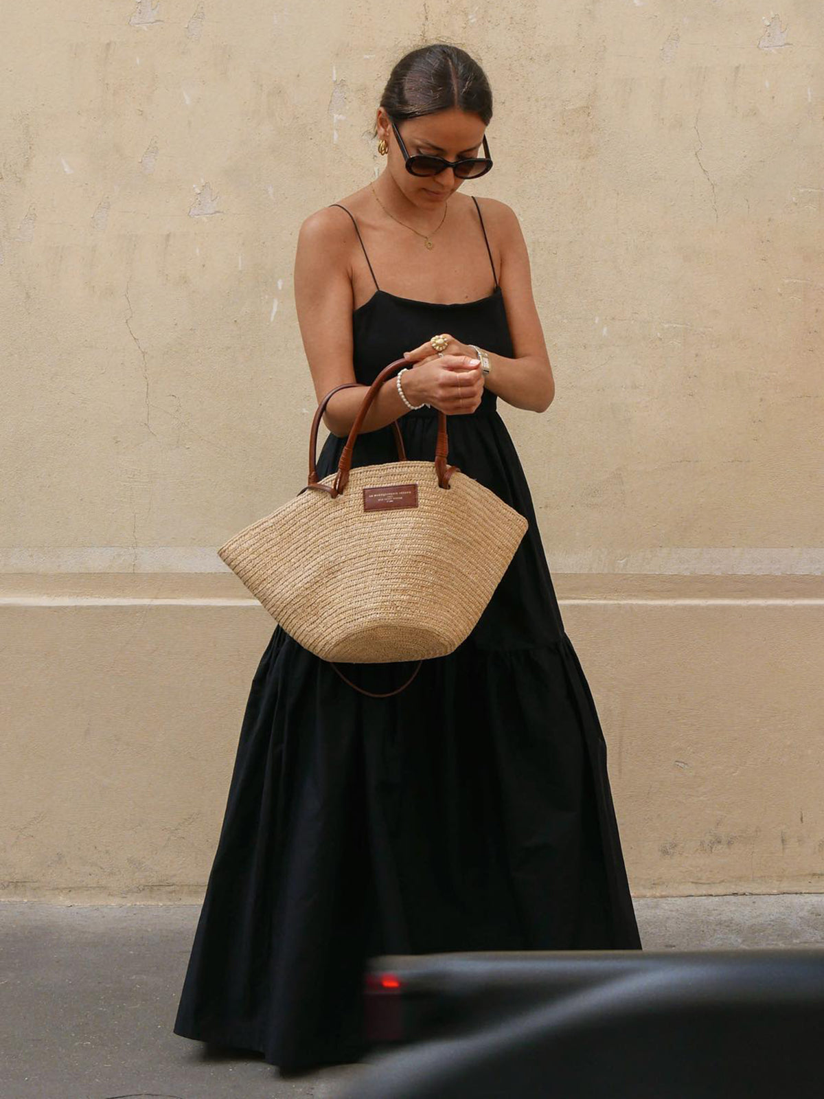 Elegantes Rückenfreies Maxikleid – Ärmellos, Tiefer Ausschnitt