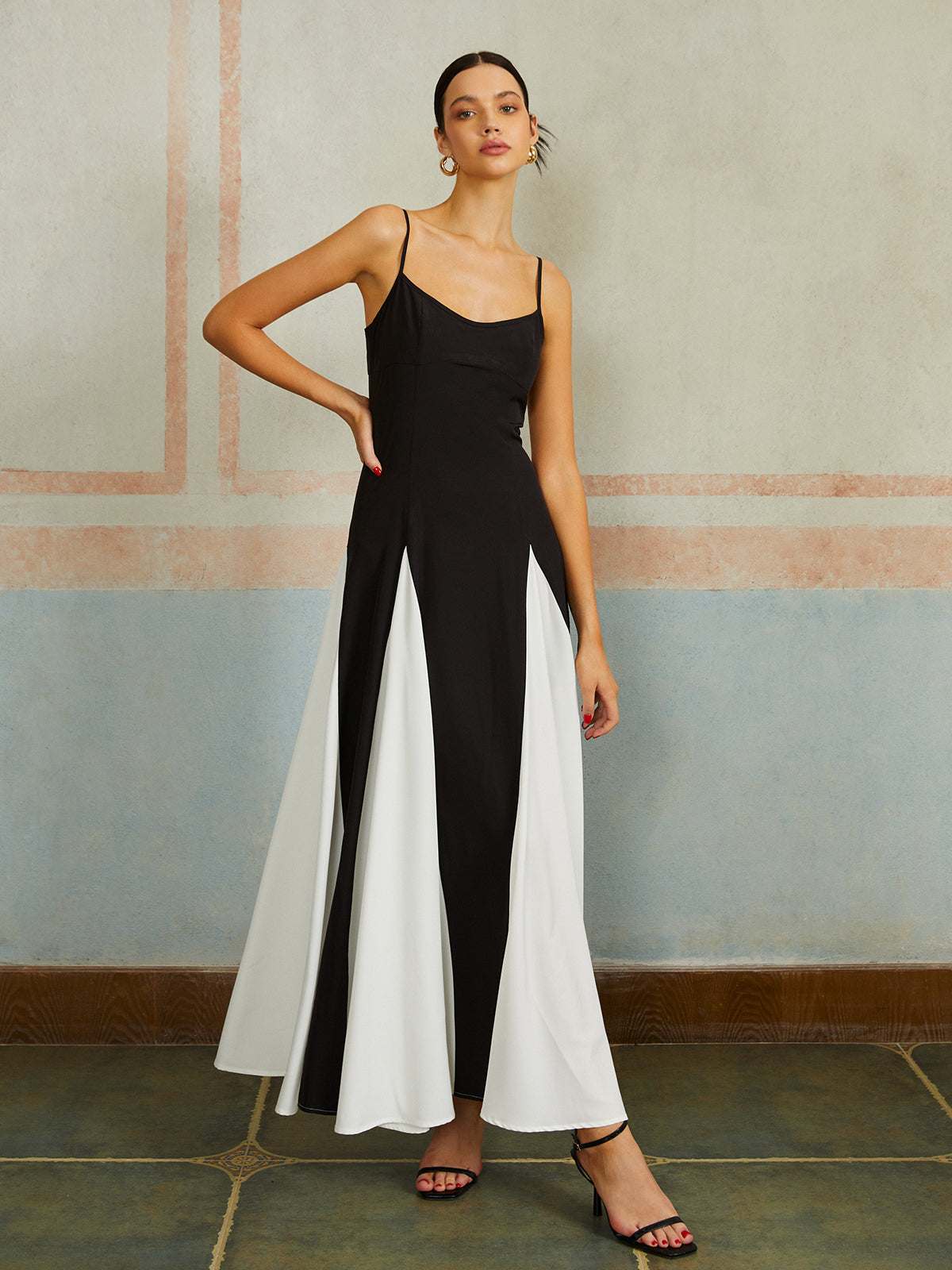 Elegantes Colorblock Spaghettiträger Maxikleid – Leichtes Sommerkleid