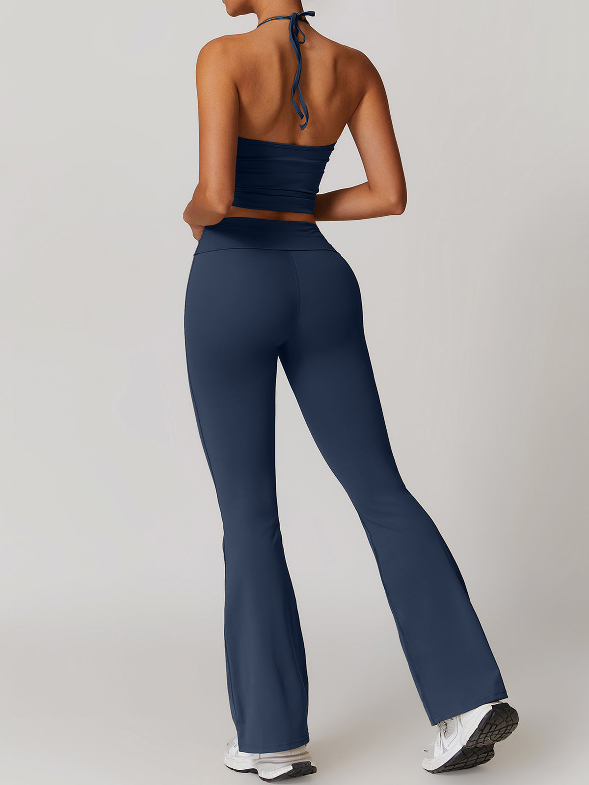 Premium Sportset mit Schnürung – Stretch Leggings & Crop Top