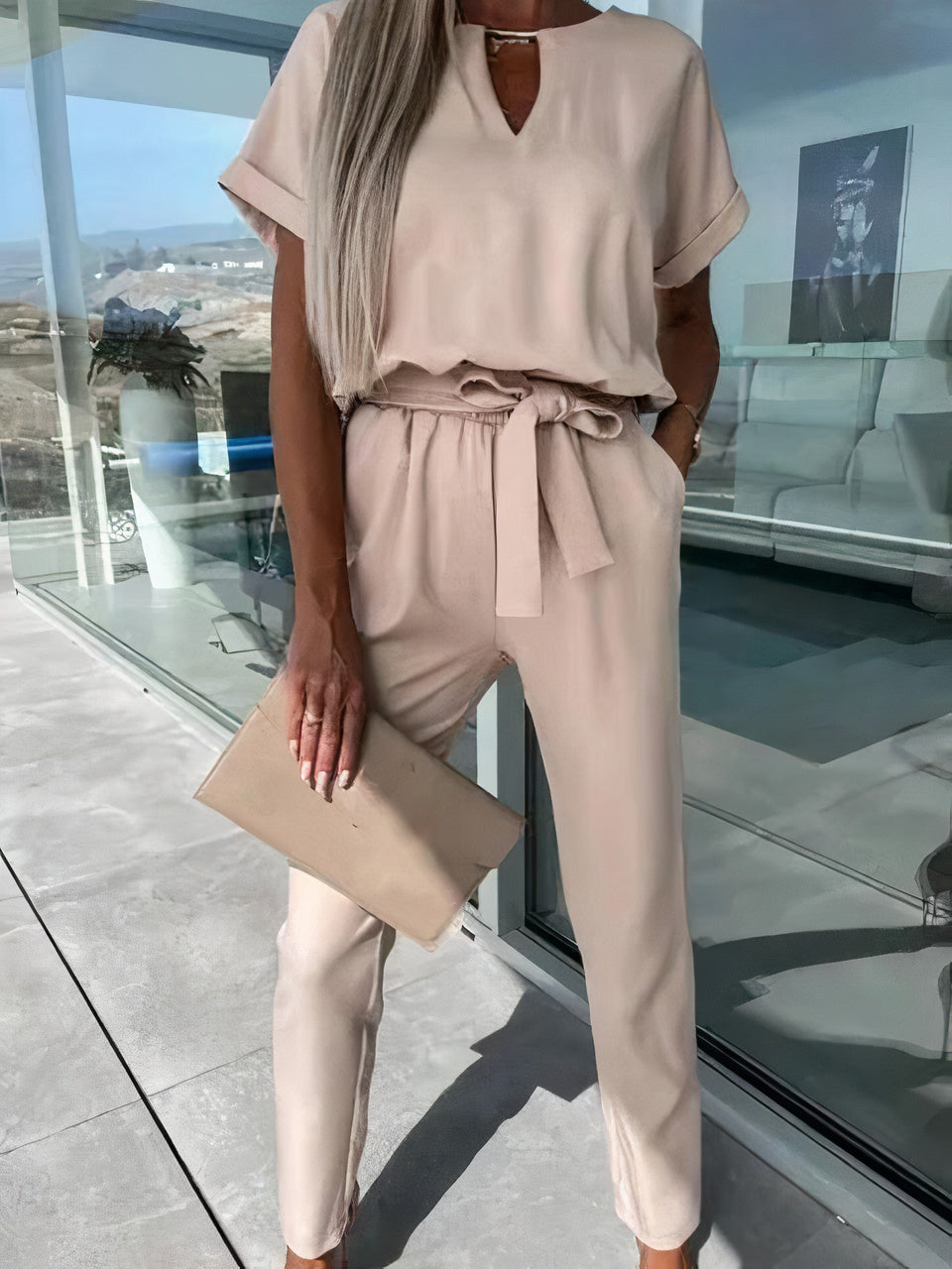 Jumpsuit für Damen mit elegantem Wickelgürtel