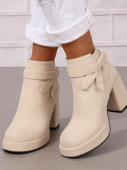 Gerda | Damen Stiefelette mit Schleife und Blockabsatz – Beige