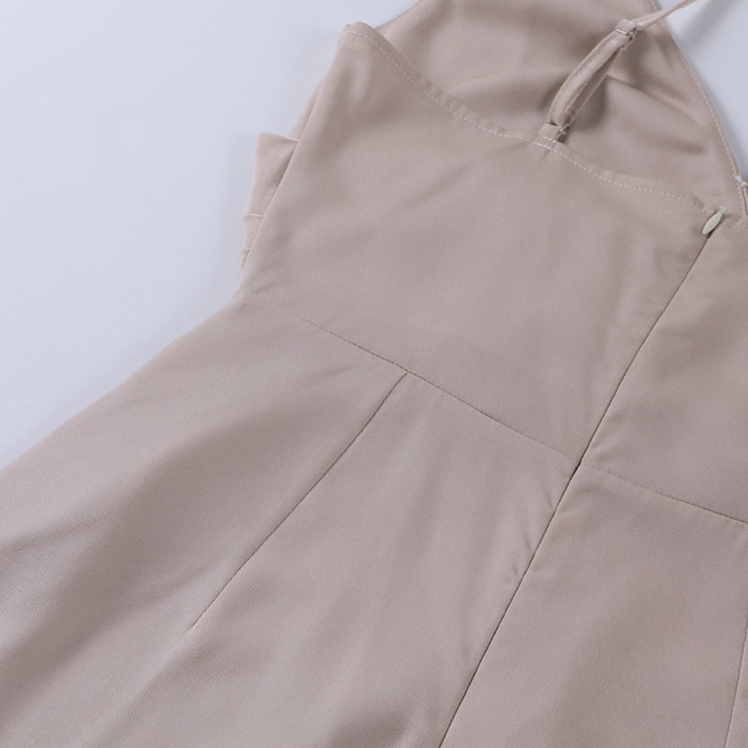Elegantes Damen-Abendkleid mit V-Ausschnitt & hohem Schlitz