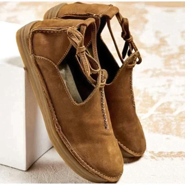 Hochwertige leder-damenschuhe für den herbst