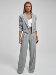Regina | Damen gestreifter Blazer & weite Hose Set – Grau