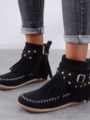 Damen nan Fransen-Mokassin-Stiefelette mit Ziergurt, Schnalle und weicher Gummisohle Drune – Schwarz