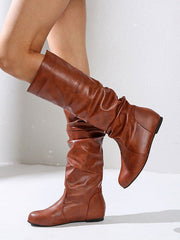 Damen nan knielange Slouch-Stiefel mit weichem Schaft und niedrigem Blockabsatz Drune – Braun (flache Sohle)