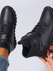 Damen nan knöchelhohe Freizeitboots mit Klettverschluss, elastischer Schnürung und markanter Profilsohle Drune – Schwarz