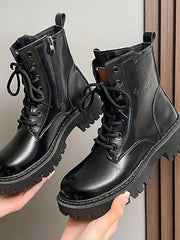 Damen nan knöchelhohe Combat-Boots in Lackoptik mit robuster Profilsohle und seitlichem Reißverschluss Drune – Schwarz