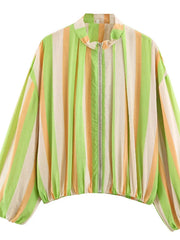 Damen Gestreifte Cropped Blousonjacke mit Stehkragen, Reißverschluss und Ballonärmeln Nord Taschen – Grüne Streifen