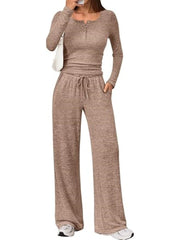 Damen Zweiteiliges Feinstrick-Lounge-Set mit Henley-Top und Palazzo-Hose Nord Taschen – Khaki