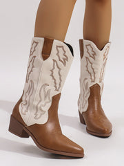 Damen nan Cowboystiefel im Westernstil mit mittelhohem Blockabsatz spitzer Zehenkappe und dekorativer Stickerei Drune – Hellbraun