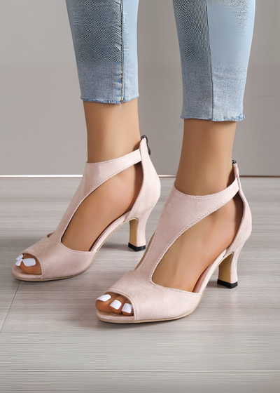Alisha - Stilvoll auftreten mit High Heels!