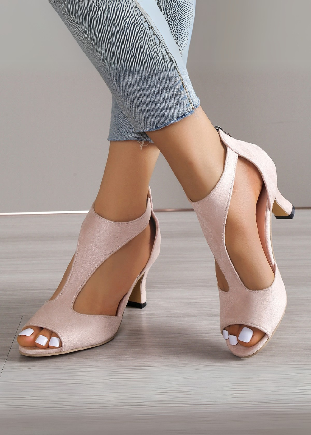 Alisha - Stilvoll auftreten mit High Heels!