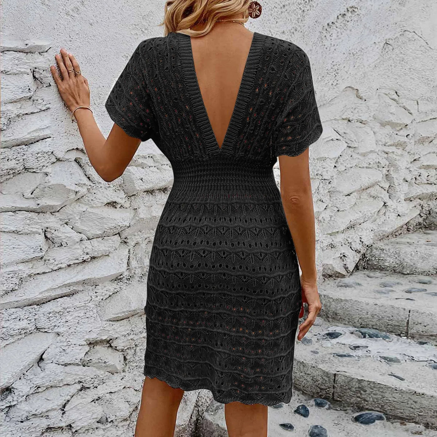 Gestricktes Strand Minikleid – Luftiges Sommerkleid für Damen