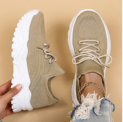 Lässige sneaker mit zusätzlicher fußunterstützung für damen