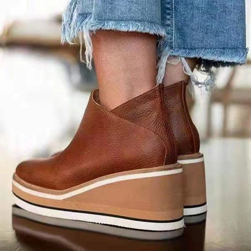 Stylische plateau-stiefeletten für frauen