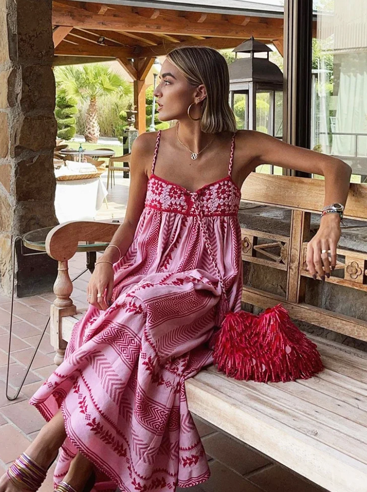 Boho Maxikleid mit Stickerei & Spaghettiträgern – Sommer Chic