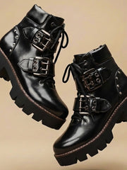 Isabella | Exklusive und Moderne Damen-Stiefeletten mit Markanten Schnallendetails – Jaguar Schwarz