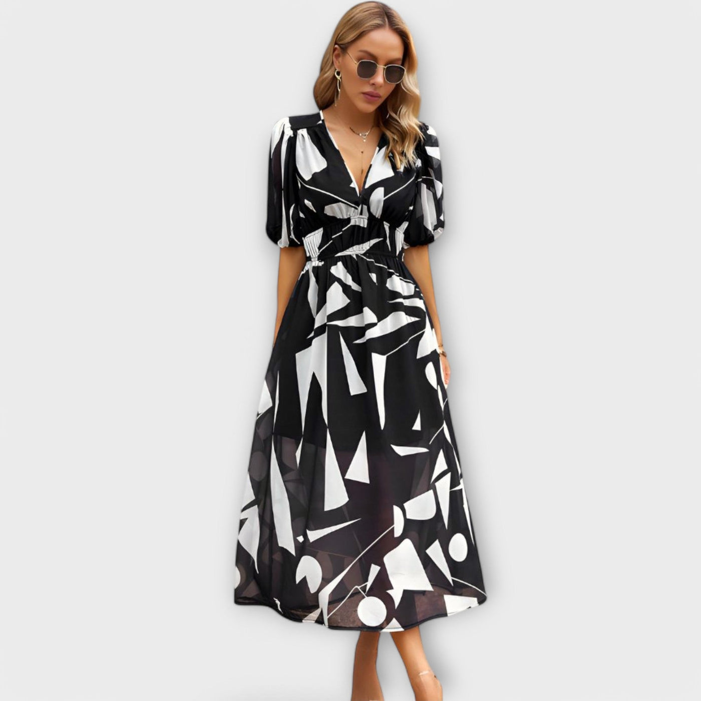 Abstraktes Maxi-Kleid mit Puffärmeln