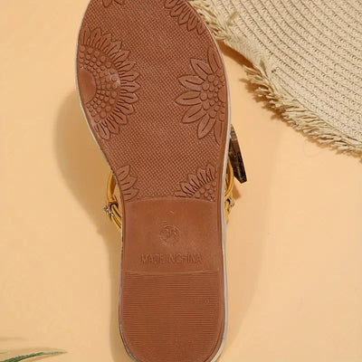 Aamarie – Wunderschöne goldfarbene Sandalen