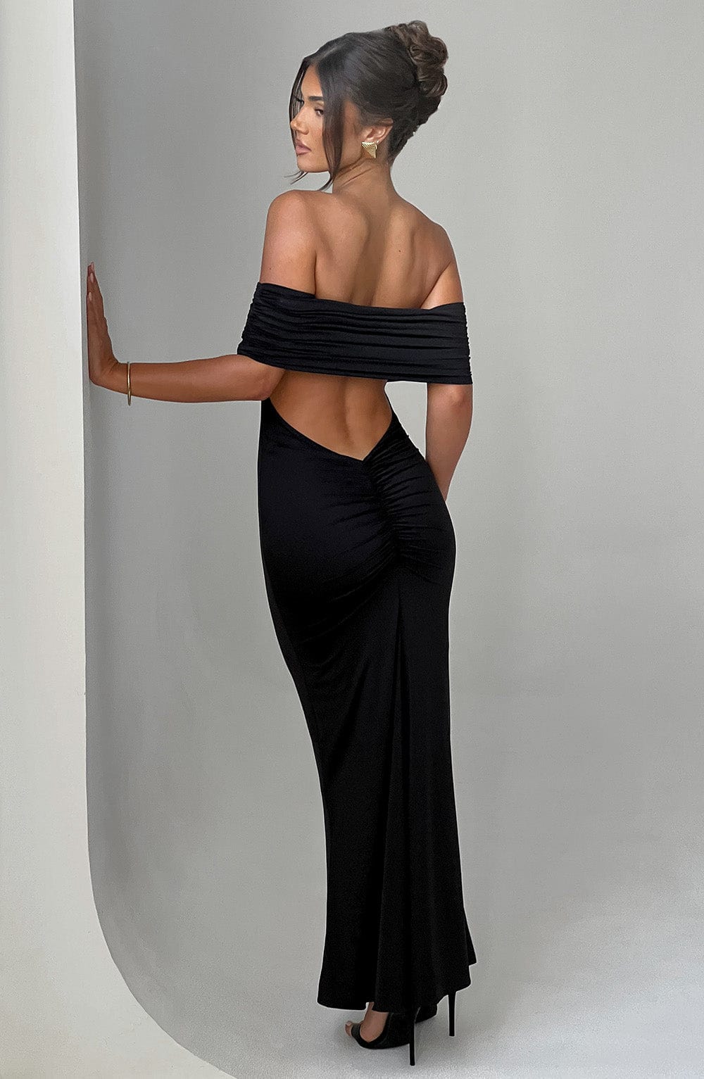 Violet | Rückenfreie Maxikleid