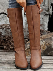 Calixta | Damen kniehohe Stiefel mit Doppelschnallen – Braun