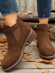Brigitte | Damen Stiefelette mit Schnalle und Blockabsatz – Dunkelbraun