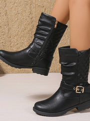 Brita | Damen Stiefelette Flacher Blockabsatz Schwarz – Schwarz