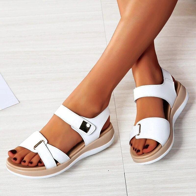 Modische flache sandalen für frauen