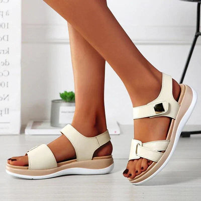 Modische flache sandalen für frauen
