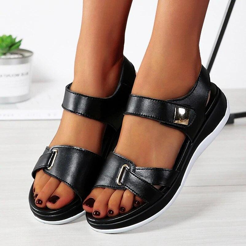 Modische flache sandalen für frauen