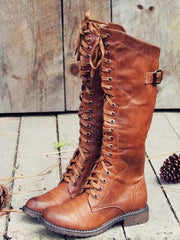 Lena | Damen Hohe Schnürstiefel im Reitstil mit Profilsohle – Braun