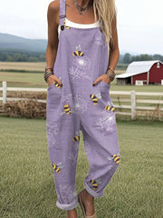 Emilia | Damen Jumpsuit Latzhosenoptik Bienen-Blumen-Print – Lila
