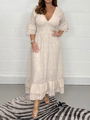Elisabeth | Damen Midikleid Weißes Anglaise-Spitze V-Ausschnitt Rüschenärmel – Beige