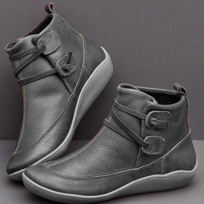 Bequeme und warme damenstiefel aus leder