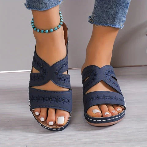 Atmungsaktive schuhe mit lederriemen
