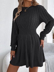 Edwara | Damen Strickkleid Langarm Zopfmuster Mini – Schwarz